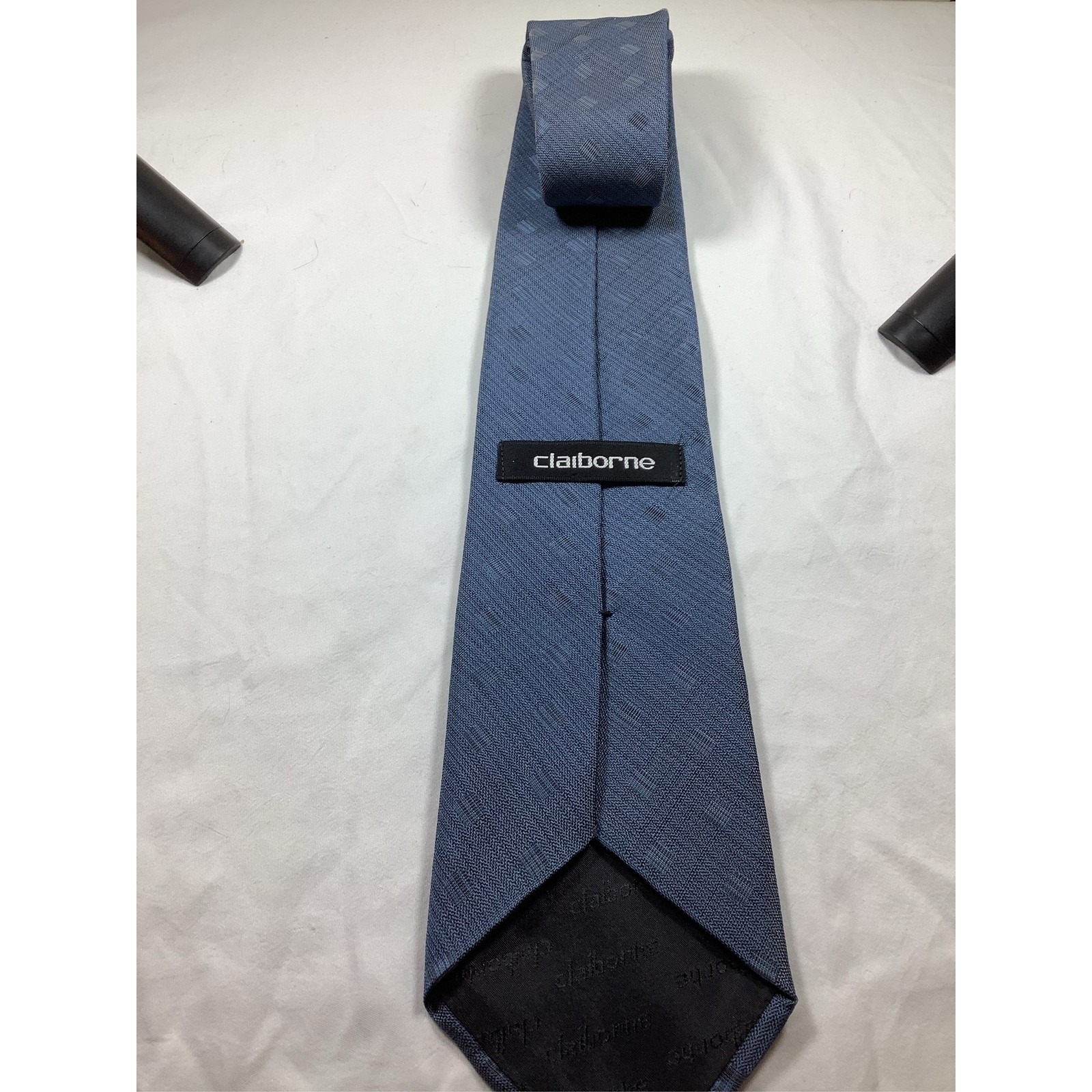 Claiborne Mens Blue Textured Silk Tie Woven Pattern Necktie